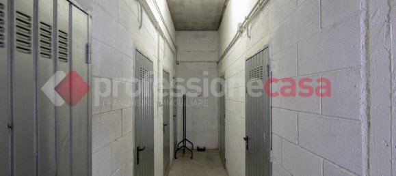 3 rooms Apartment in Rome, Italy No. 224914 32