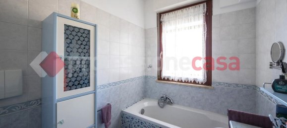 3 rooms Apartment in Rome, Italy No. 224914 24