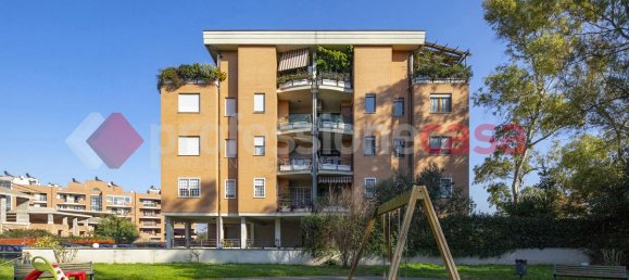 3 rooms Apartment in Rome, Italy No. 224914 2