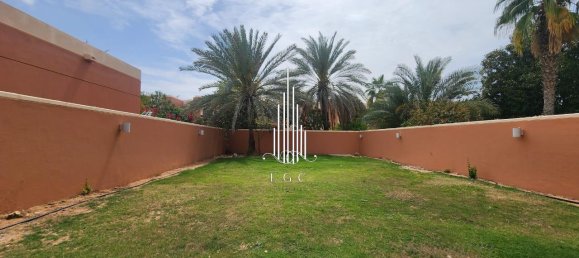 5 bedrooms Villa in Abu Dhabi Gate City, UAE No. 26657 17