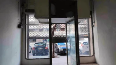 250m² Commercial property in Zaragoza, Spain No. 145670