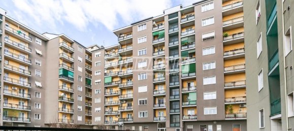 Apartamento de 3 divisões em Bresso, Italy N.º 107056 30