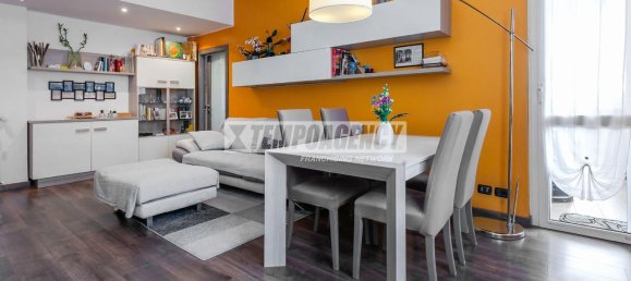 Apartamento de 3 divisões em Bresso, Italy N.º 107056 19