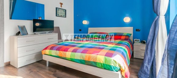 Apartamento de 3 divisões em Bresso, Italy N.º 107056 2