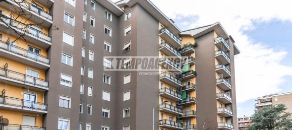 Apartamento de 3 divisões em Bresso, Italy N.º 107056 29