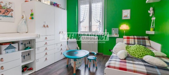 Apartamento de 3 divisões em Bresso, Italy N.º 107056 11