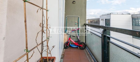 Apartamento de 3 divisões em Bresso, Italy N.º 107056 7