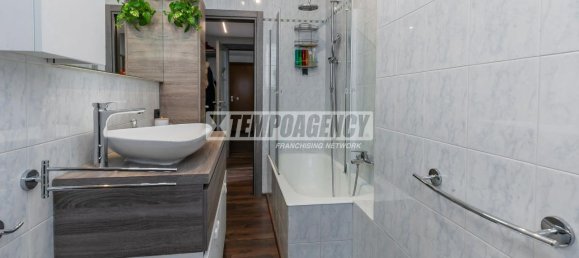 Apartamento de 3 divisões em Bresso, Italy N.º 107056 14