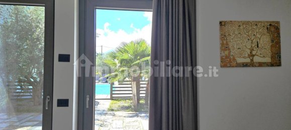 Apartamento de 2 dormitorios en Colico, Italy No. 266564 20