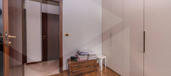 4 rooms Apartment in Casalecchio di Reno, Italy No. 28651 21