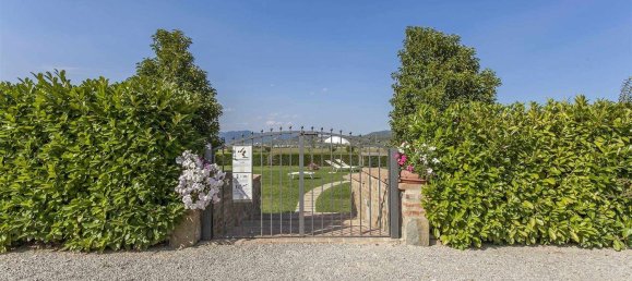 Дом с 15 комнатами в Кортона, Италия № 57193 3