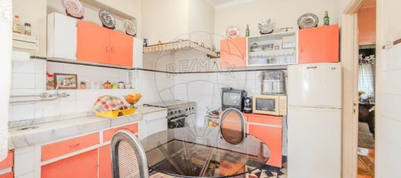 4 bedrooms House in Sao Joao da Madeira, Portugal No. 150865 5