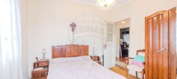 4 bedrooms House in Sao Joao da Madeira, Portugal No. 150865 8