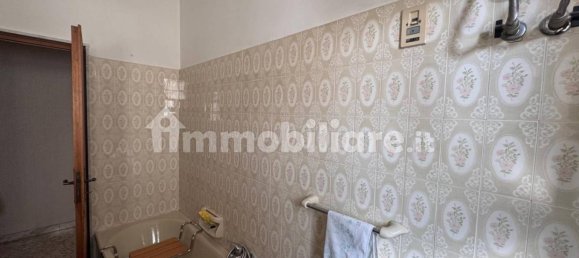 Квартира с 2 спальнями в Мола ди Бари, Италия № 20991 2