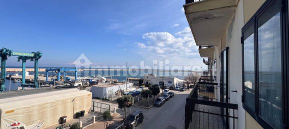 Квартира с 2 спальнями в Мола ди Бари, Италия № 20991 12