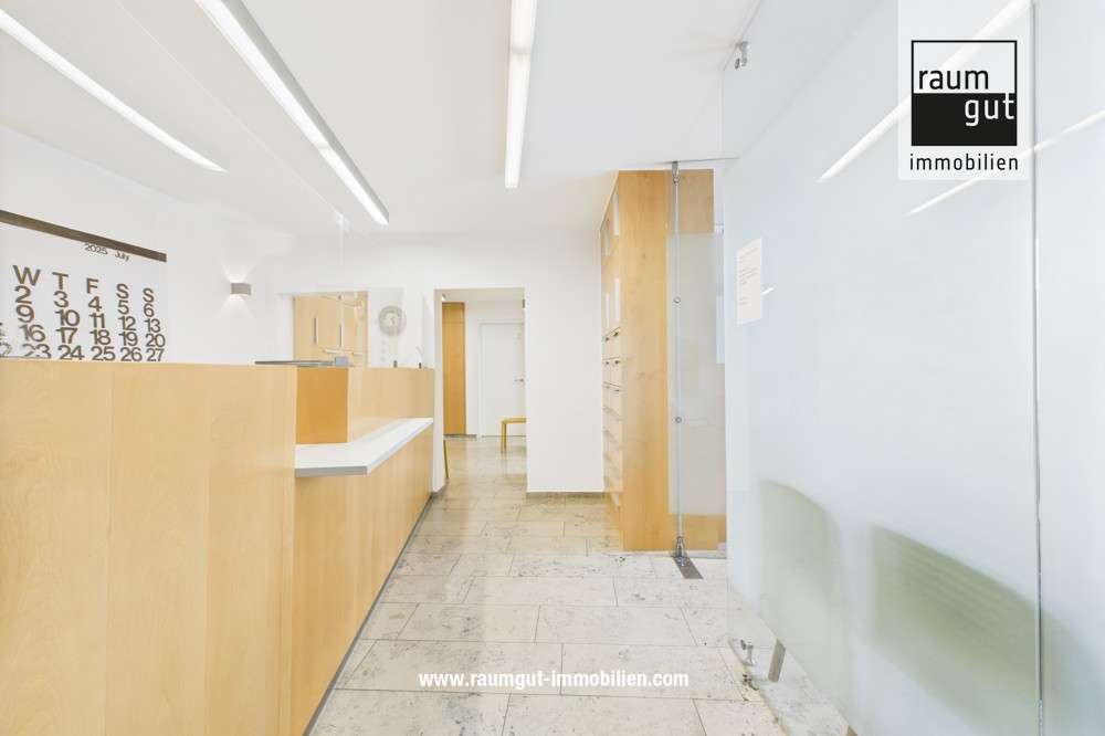 Oficina en Mettmann, Germany 120 m² No. 279148