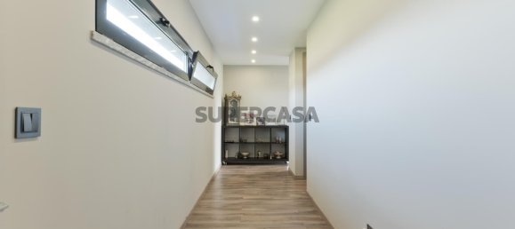 3 bedrooms House in Rio de Mouro, Portugal No. 161168 3