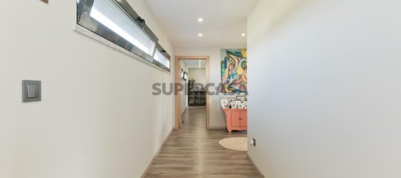 3 bedrooms House in Rio de Mouro, Portugal No. 161168 2