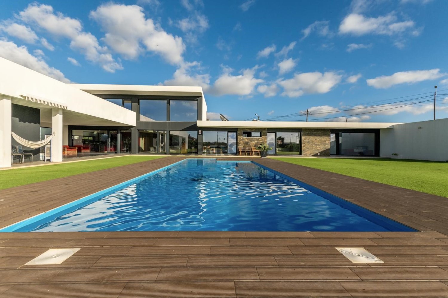 3 bedrooms House in Rio de Mouro, Portugal No. 161168