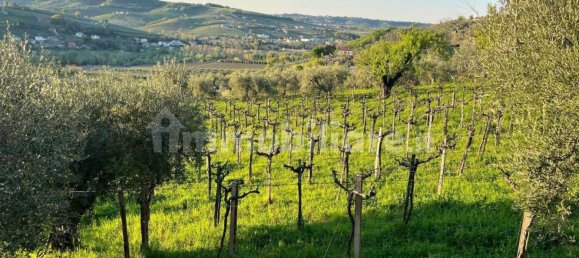 Edifício de 5 divisões em Chieti, Italy N.º 316500 7