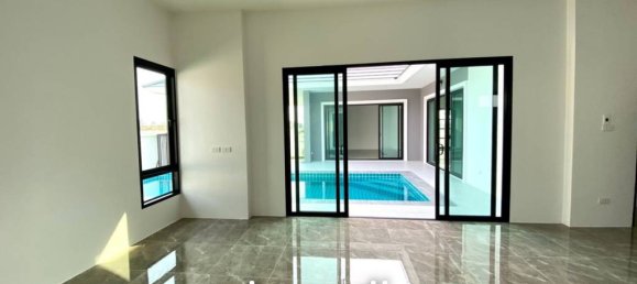 3 غرف نوم مقهى / مطعم في Cha-am, Thailand رقم 15122 5