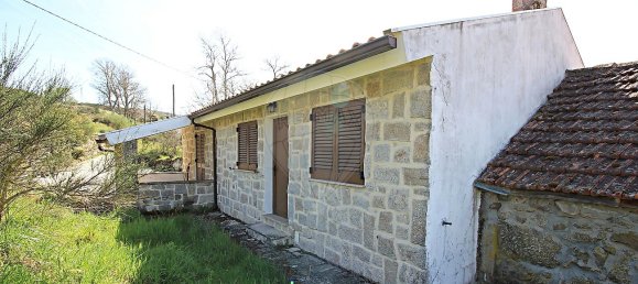 2 bedrooms House in Lamego, Portugal No. 16482 5