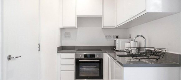 1 غرف نوم شقة في Isleworth, United Kingdom رقم 8543 3