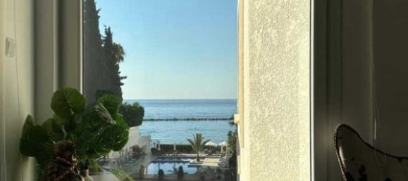 4 bedrooms Apartment in Germasogeia, Cyprus No. 16302 9