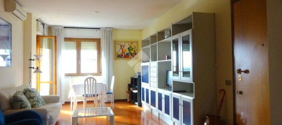 Квартира с 2 спальнями в Рим, Италия № 174686 9