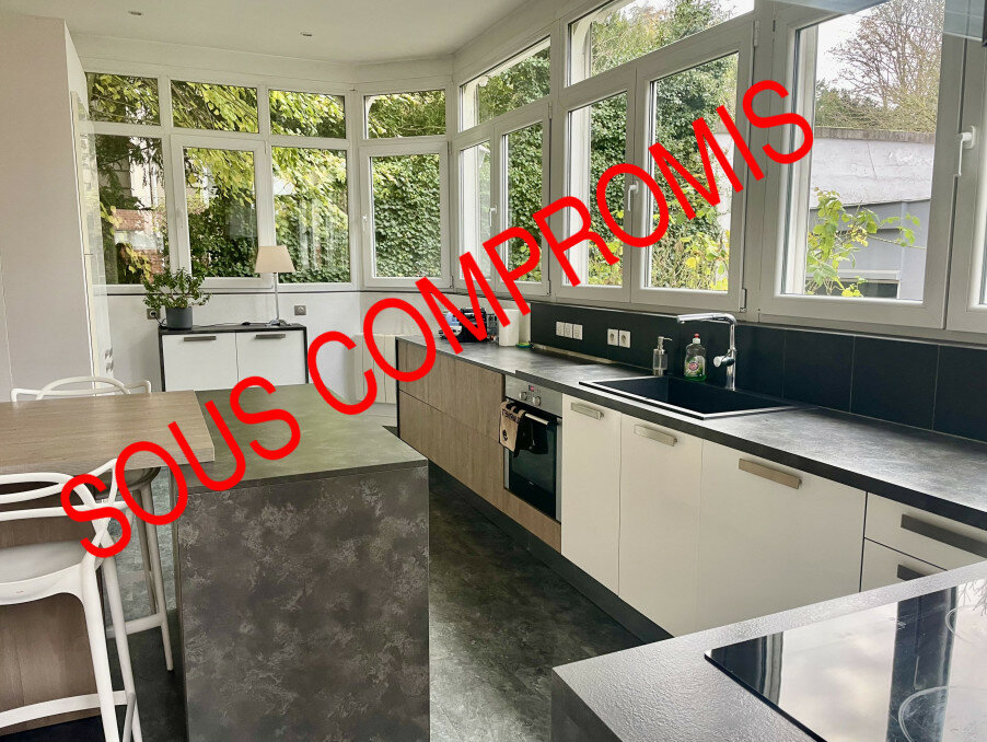 Квартира с 4 спальнями в Мюлуз, Франция № 214361