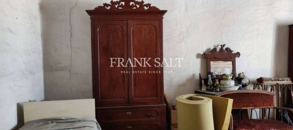 4 bedrooms House in Fontana, Malta No. 984 9