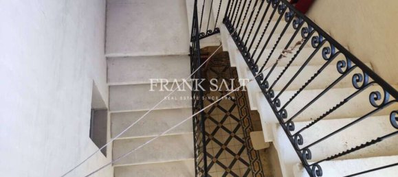 4 bedrooms House in Fontana, Malta No. 984 10