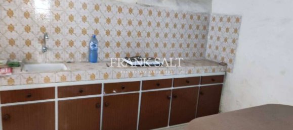 4 bedrooms House in Fontana, Malta No. 984 11