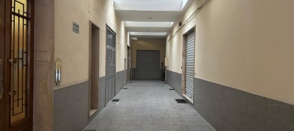 8 bedrooms Apartment in Bologna, Italy No. 336366 4