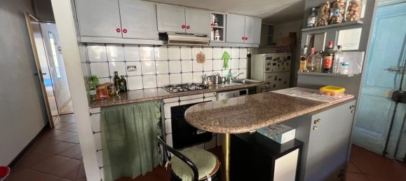 4 rooms Apartment in Florence, Italy No. 207302 7