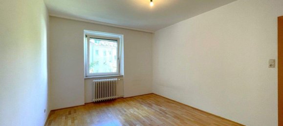 3 rooms Apartment in Linz, Austria No. 245604 3