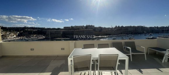 2 bedrooms Penthouse in Kalkara, Malta No. 10998 4