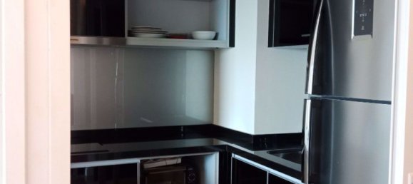 Apartamento com 1 quarto em condomínio em Khlong Toei, Thailand N.º 9488 6