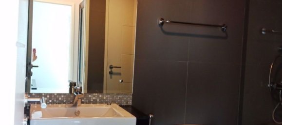 Apartamento com 1 quarto em condomínio em Khlong Toei, Thailand N.º 9488 9