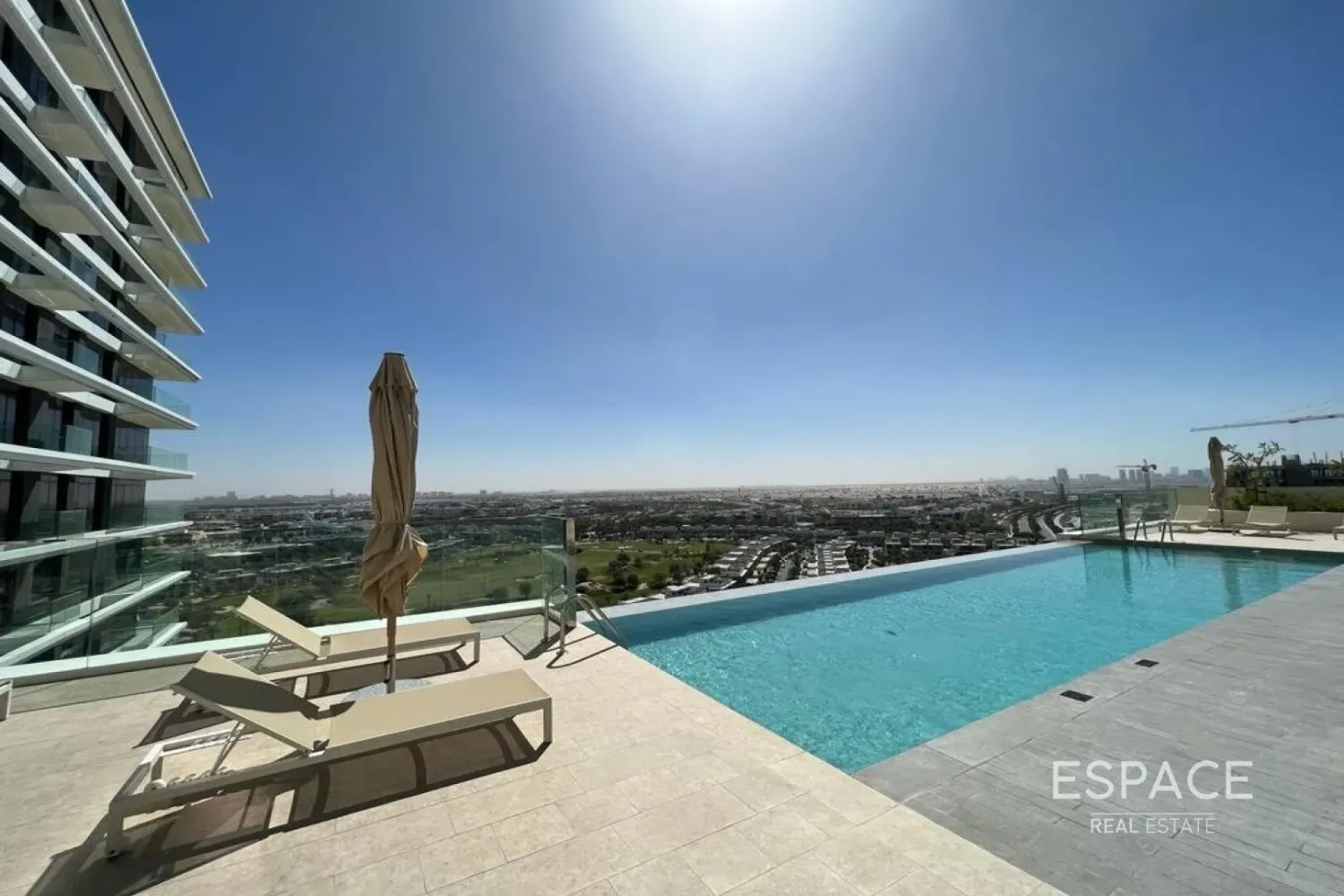 Apartamento T2 em GOLF SUITES, Dubai Hills Estate, UAE N.º 118328