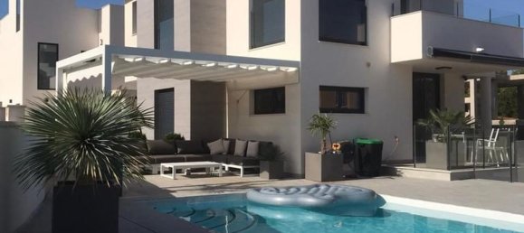 3 bedrooms Villa in La Nucia, Spain No. 190461 3