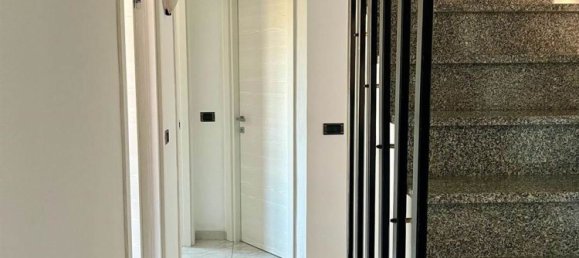 Casa de 7 divisões em Luni, Italy N.º 203406 9