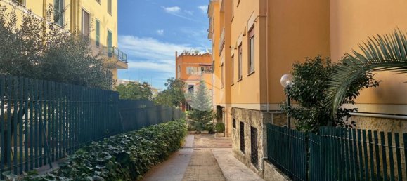 3 bedrooms Apartment in Rome, Italy No. 316268 3