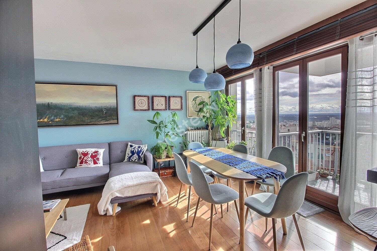 2 Schlafzimmer Wohnung in Montreuil, France, Nr. 137670