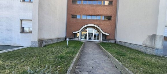 4 rooms Apartment in Vigliano Biellese, Italy No. 205098 3