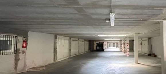 31m² Garage in Pavia, Italy No. 364844 2