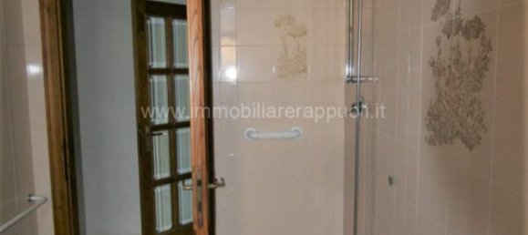 Дом с 5 спальнями в Лучиньяно, Италия № 118956 9