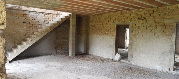 4 rooms Villa in Aprilia, Italy No. 130177 6