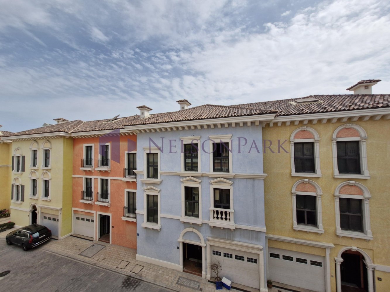 Bungalow de 3 dormitorios en Doha, Qatar No. 849