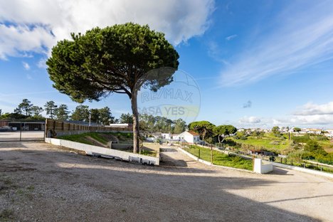 3 bedrooms House in Sesimbra, Portugal No. 185471